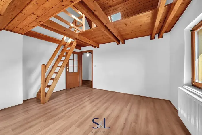 Prodej zemědělské usedlosti, Horní Planá, 200 m2