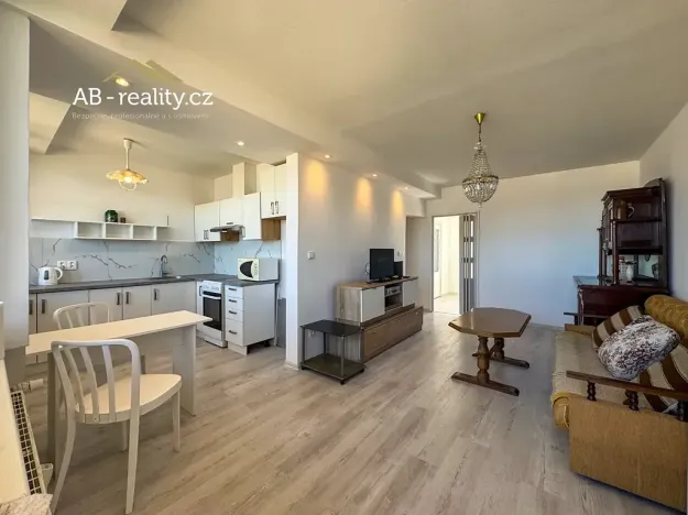 Prodej bytu 2+1, Teplice, Alejní, 54 m2