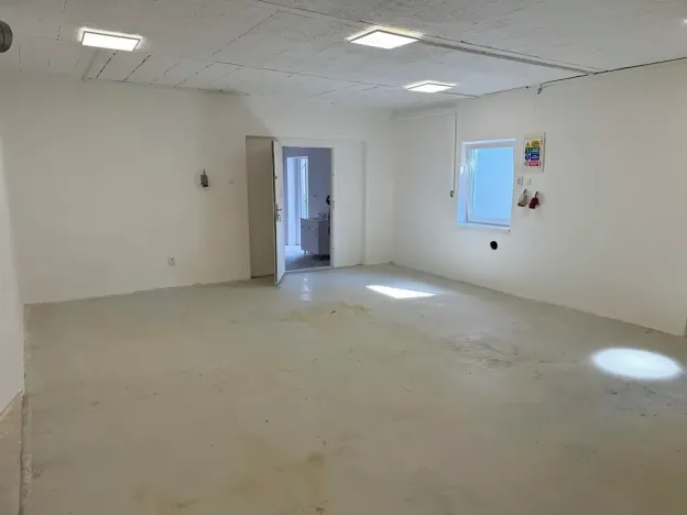 Pronájem výrobních prostor, Brno, Mojmírovo náměstí, 60 m2