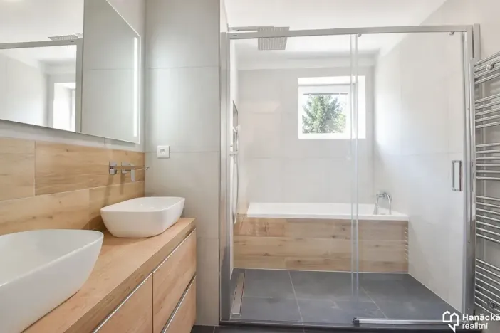 Pronájem bytu 3+kk, Olomouc, Valdenská, 84 m2