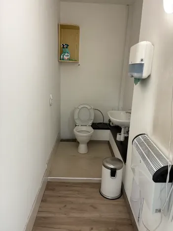 Pronájem výrobních prostor, Praha - Kunratice, Dobronická, 390 m2