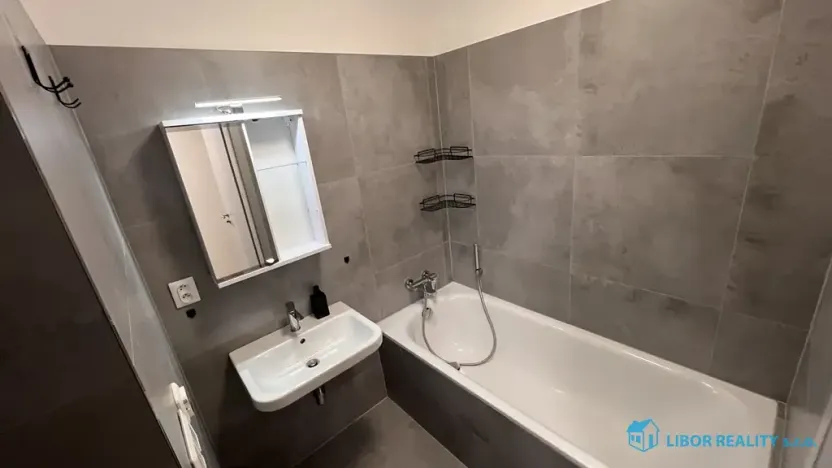 Pronájem bytu 2+kk, Frýdek-Místek, Nové Dvory-Podhůří, 48 m2