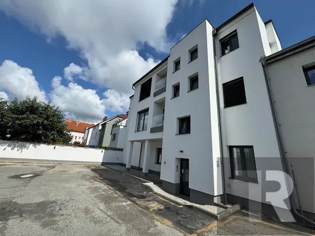 Pronájem bytu 2+kk, Nýřany, Masarykovo náměstí, 48 m2