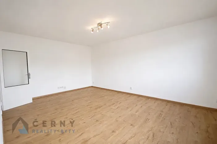 Pronájem bytu 1+1, Liberec, Bezová, 42 m2