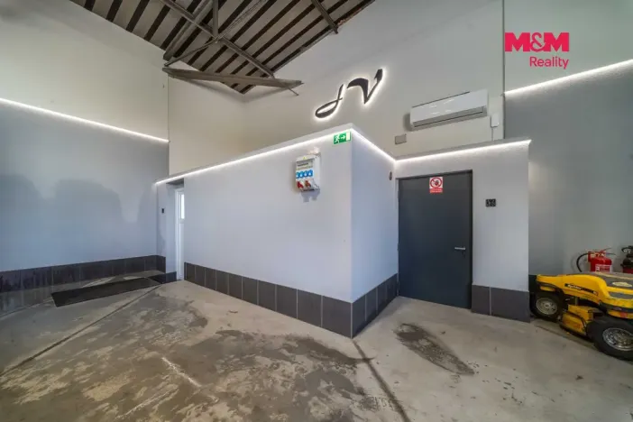 Pronájem výrobních prostor, Dubno, 150 m2