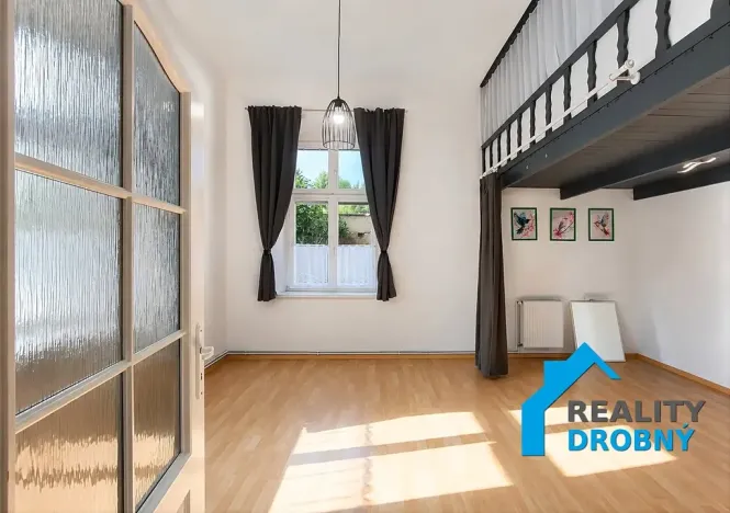 Prodej bytu 1+1, Děčín, Sládkova, 52 m2