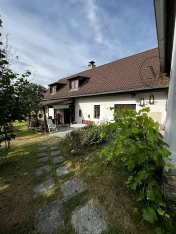 Prodej chalupy, Komařice, 190 m2