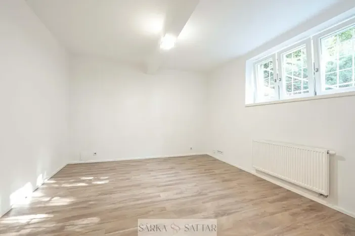 Pronájem bytu 3+kk, Praha - Smíchov, U dvou srpů, 63 m2