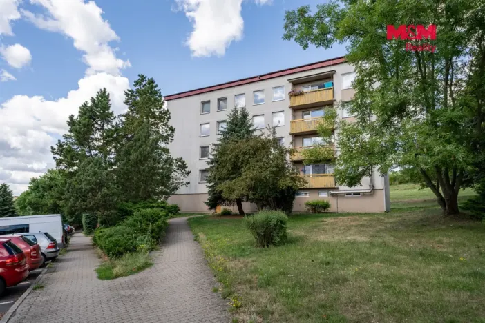 Prodej bytu 1+kk, Chlumec, Zalužanská, 34 m2