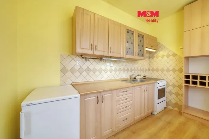 Prodej bytu 2+1, Kynšperk nad Ohří, náměstí SNP, 51 m2