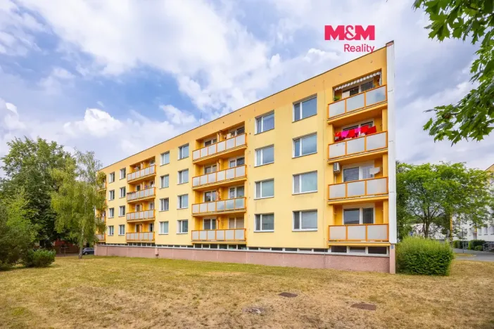 Prodej bytu 2+1, Lázně Bohdaneč, Na Lužci, 60 m2