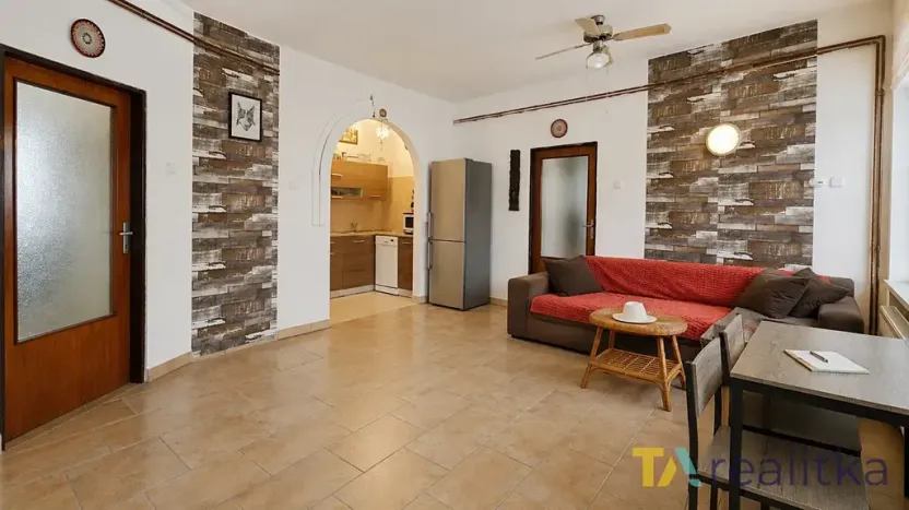 Prodej vícegeneračního domu, Zahořany, 200 m2