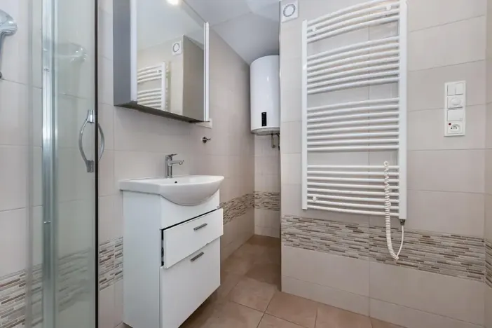 Pronájem komerční nemovitosti, Praha - Smíchov, Grafická, 29 m2