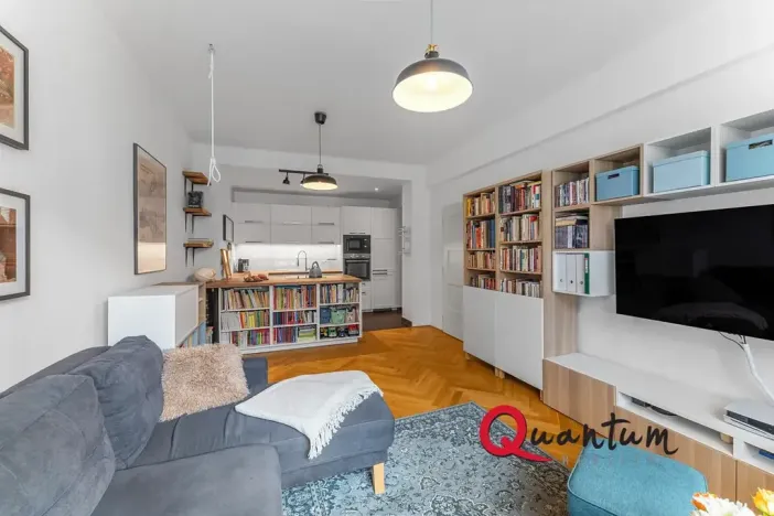Prodej bytu 2+kk, Praha - Holešovice, Komunardů, 60 m2