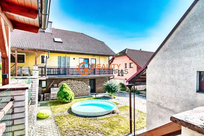 Prodej rodinného domu, Hovorany, 220 m2