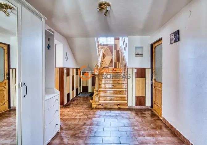 Prodej rodinného domu, Hovorany, 220 m2