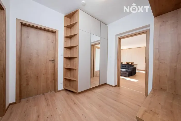 Pronájem bytu 2+kk, Pardubice, U Sportovní školy, 97 m2
