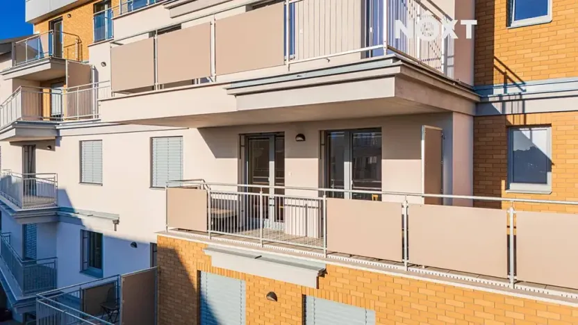 Pronájem bytu 1+kk, Pardubice, U Sportovní školy, 44 m2