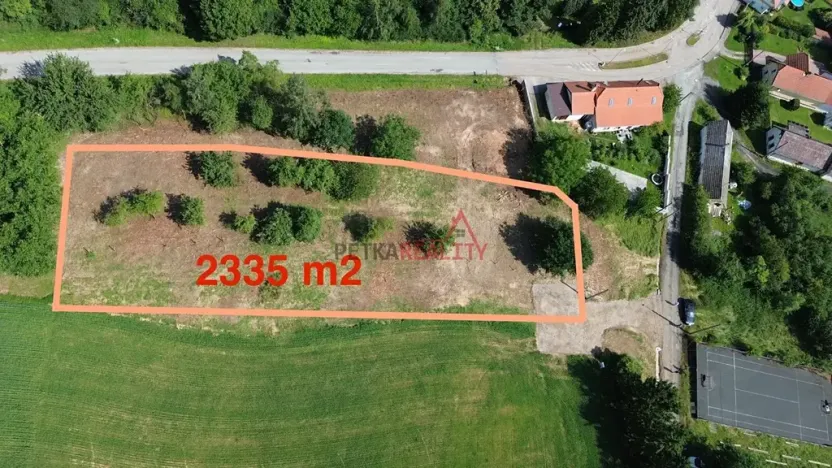Prodej pozemku pro bydlení, Černíkovice, 2335 m2