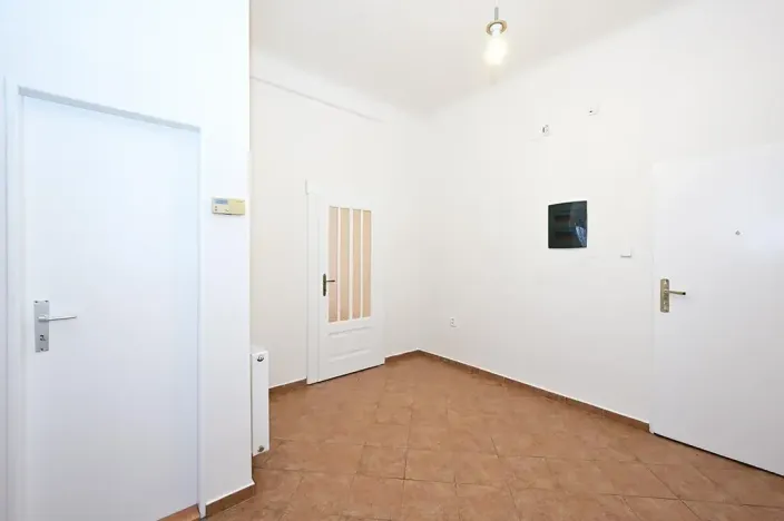Pronájem kanceláře, Praha - Dejvice, Srbská, 73 m2