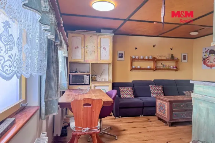 Pronájem chaty, Jenišovice, 77 m2