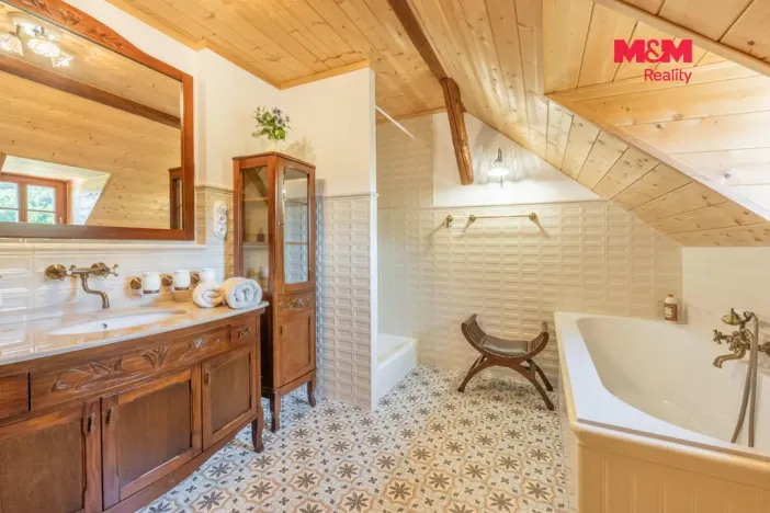 Prodej rodinného domu, Červená Voda - Mlýnický Dvůr, 223 m2