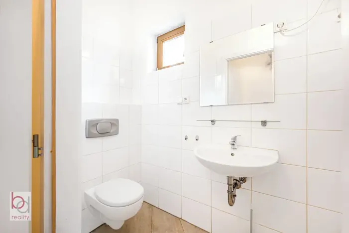 Pronájem bytu 1+kk, České Budějovice, Matice školské, 45 m2
