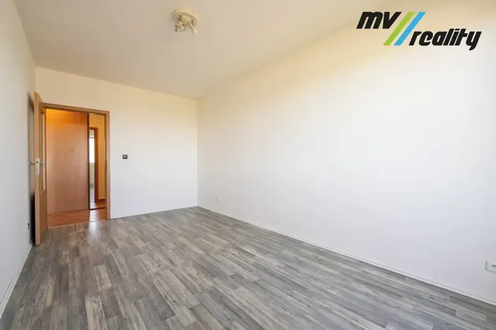 Prodej bytu 3+1, Milovice, Topolová, 77 m2