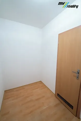 Prodej bytu 3+1, Milovice, Topolová, 77 m2