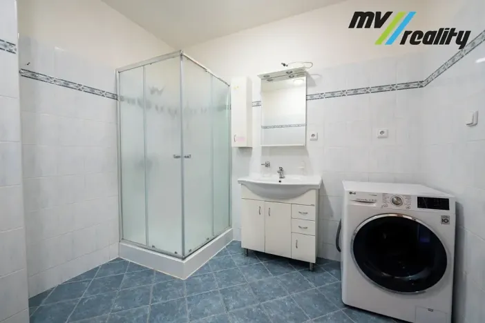 Prodej bytu 3+1, Milovice, Topolová, 77 m2