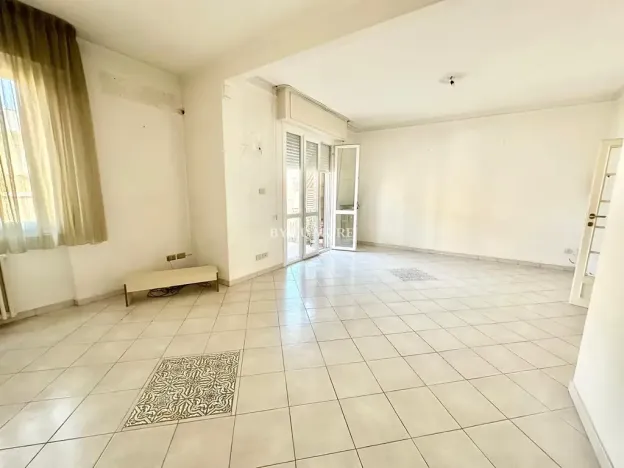 Prodej bytu 4+1, Viareggio, Itálie, Via Francesco Baracca, 120 m2