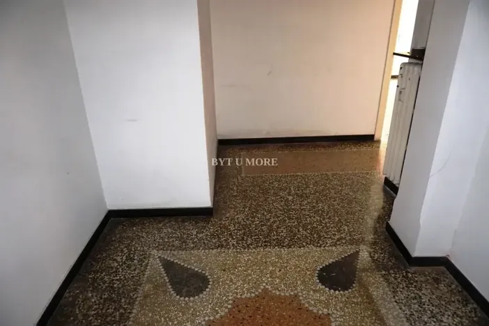 Prodej bytu 3+1, Janov, Itálie, Via Antonio Cantore, 75 m2