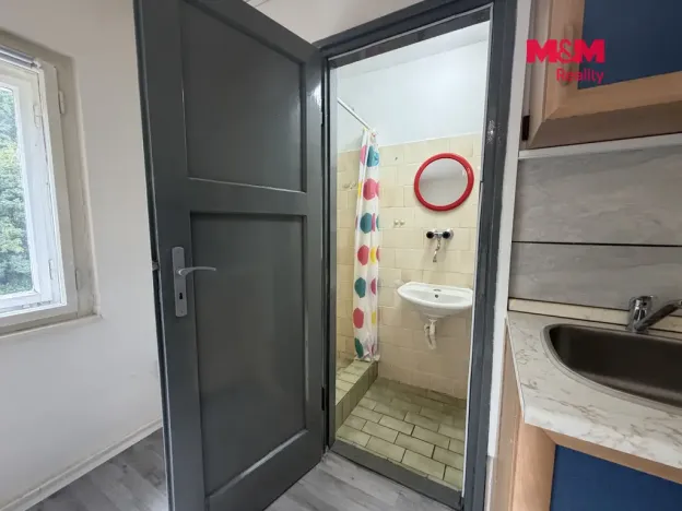 Prodej bytu 1+kk, Benešov nad Ploučnicí, Nádražní, 23 m2