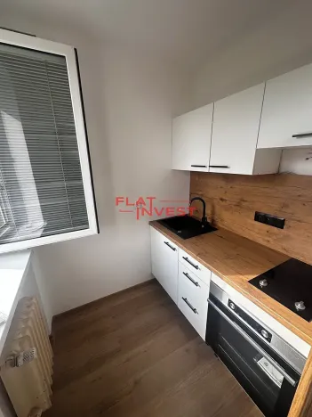 Pronájem bytu 1+kk, Liberec, Purkyňova, 27 m2