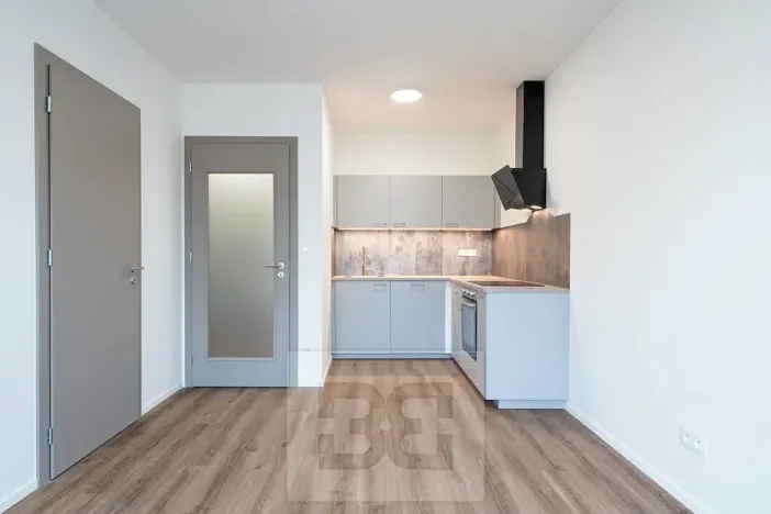 Pronájem bytu 2+kk, Praha - Černý Most, Arnošta Valenty, 41 m2