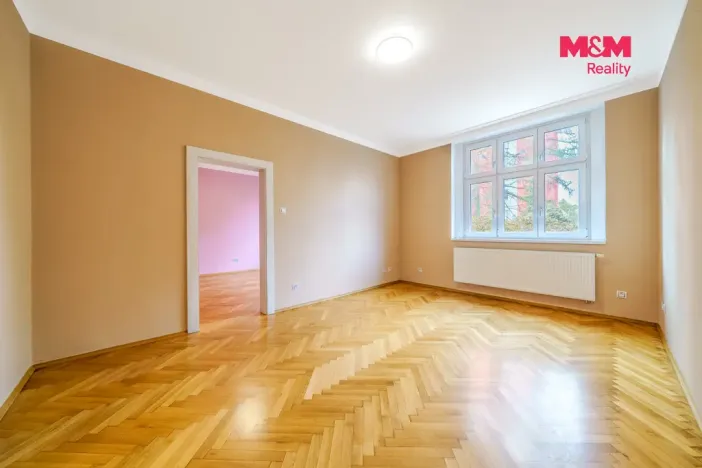Prodej bytu 4+1, Karlovy Vary - Stará Role, Závodu míru, 99 m2