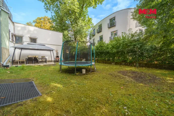 Prodej bytu 4+1, Karlovy Vary - Stará Role, Závodu míru, 99 m2