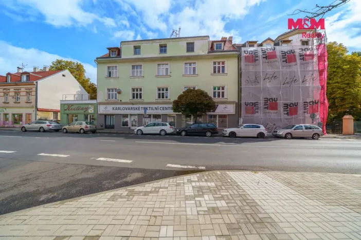 Prodej bytu 4+1, Karlovy Vary - Stará Role, Závodu míru, 99 m2