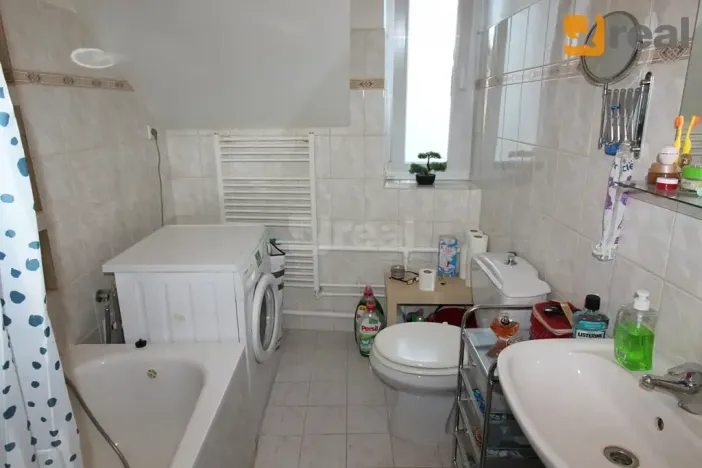 Prodej rodinného domu, Praha - Hrdlořezy, Hrdlořezská, 210 m2