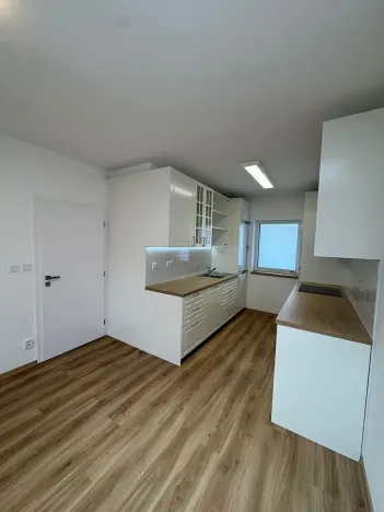 Pronájem bytu 2+kk, Liberec, Prosečská, 49 m2