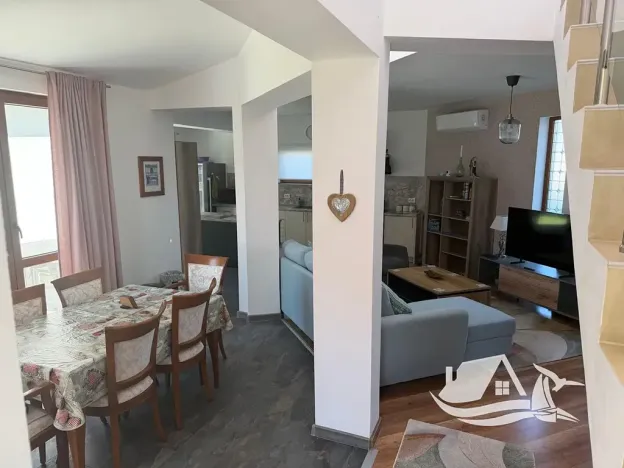 Prodej rodinného domu, Pomorie, Bulharsko, 179 m2