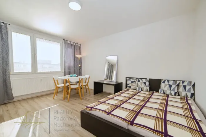 Pronájem bytu 1+1, Praha - Střížkov, Rumburská, 27 m2
