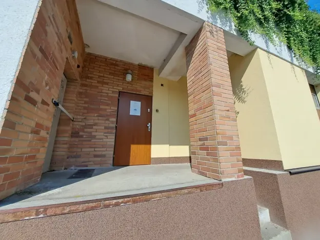 Pronájem skladu, Zlín, Masarykova, 180 m2