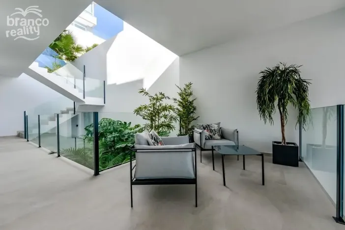 Prodej rodinného domu, Finestrat, Alicante, Španělsko, 998 m2