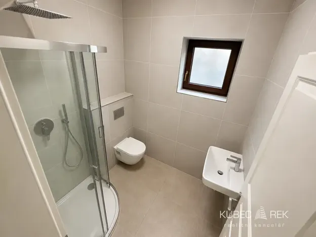 Pronájem kanceláře, Tábor, Bechyňská, 42 m2