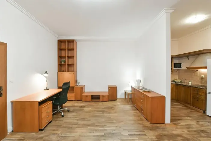 Pronájem bytu 2+kk, Praha, Ve Smečkách, 71 m2