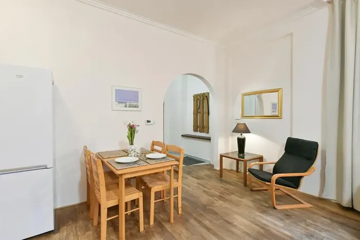 Pronájem bytu 2+kk, Praha, Ve Smečkách, 71 m2