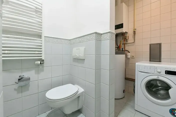 Pronájem bytu 2+kk, Praha, Ve Smečkách, 71 m2