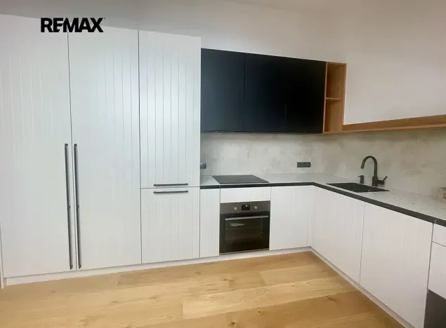 Pronájem bytu 1+kk, Praha - Libeň, Konšelská, 30 m2