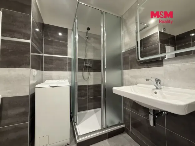 Pronájem bytu 1+kk, Jablonec nad Nisou, Palackého, 24 m2